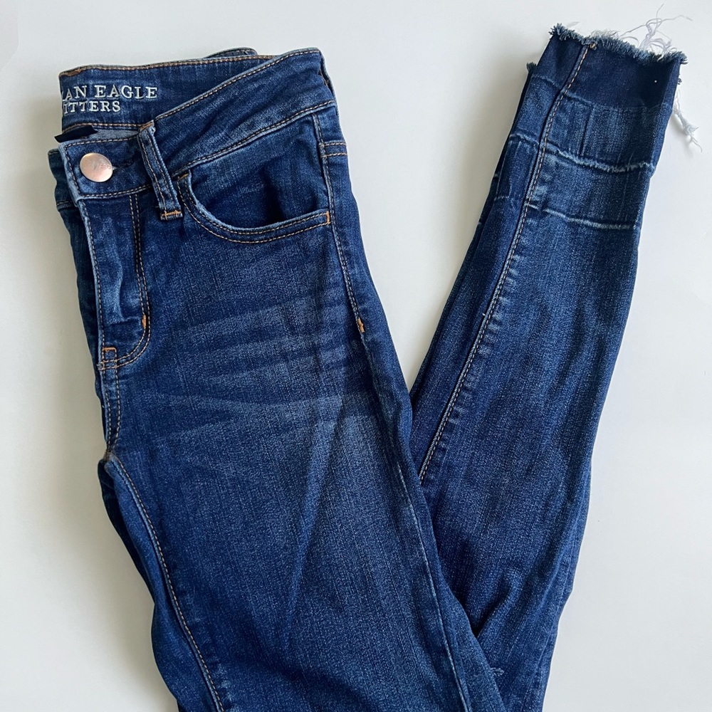 American Eagle Distressed Jeggings Size 2 Long